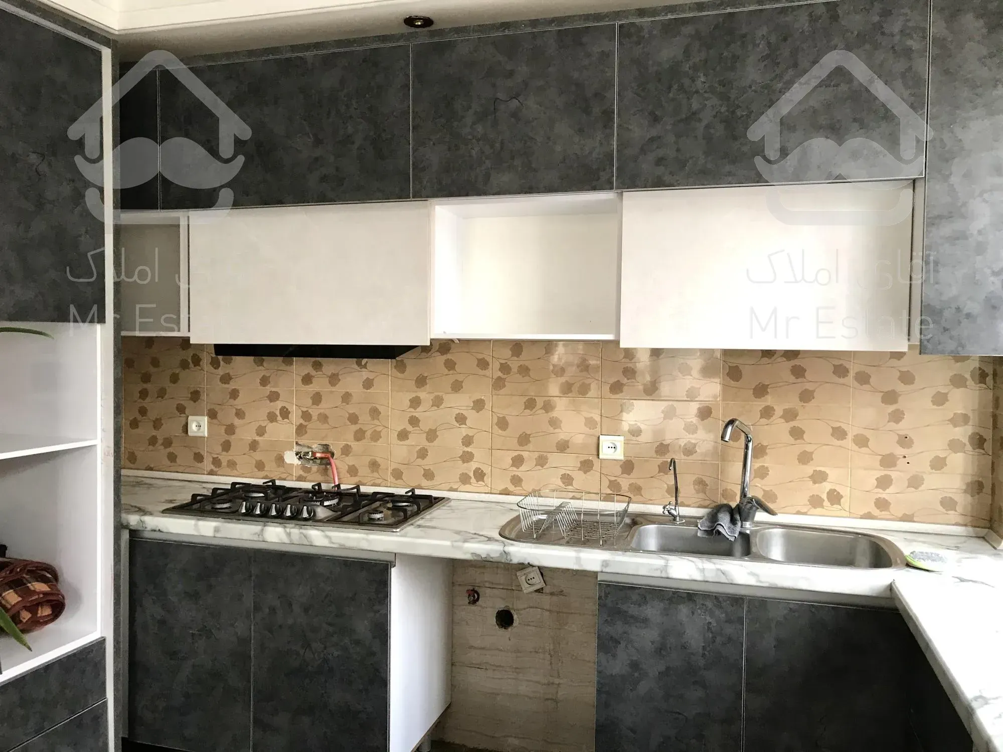 اجاره آپارتمان ۱۳۵ متر سه خواب در سعادت آباد