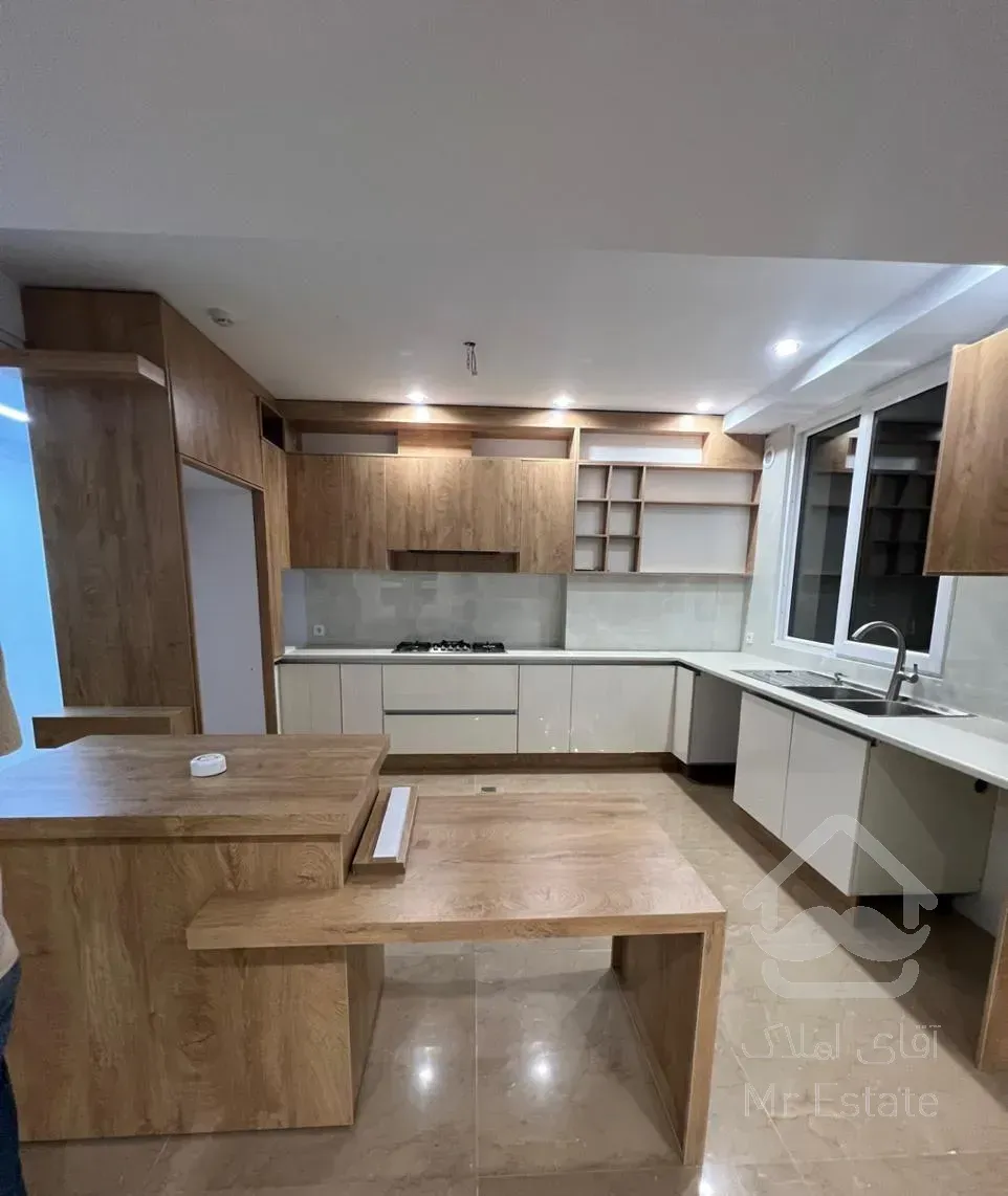 سیدخندان شمال خواجه عبدالله ۱۰۲ متر نوساز بدون حرف