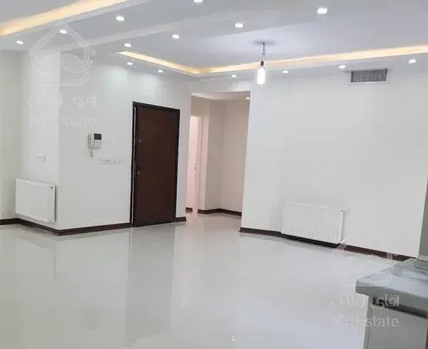 ۱۱۴ متری /پونک سردارجنگل/ سالن پرده خور