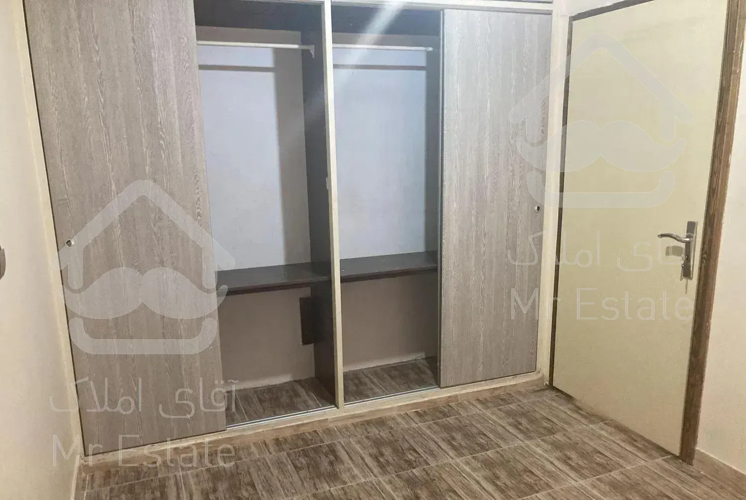 اپارتمان/135متری/3خواب مستر