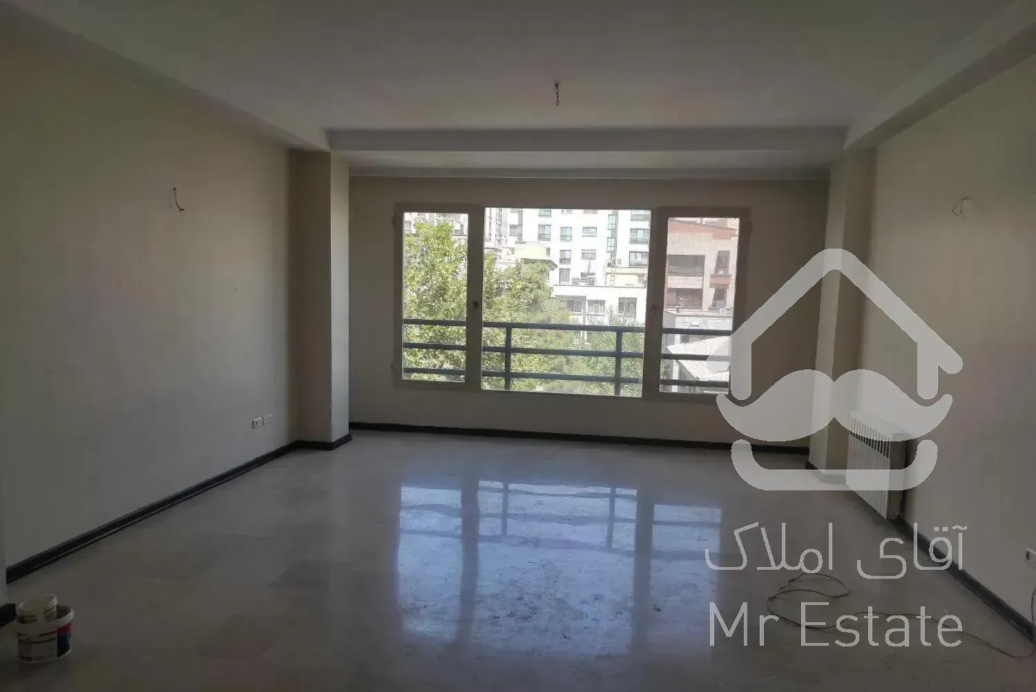 پاسداران۱۱۵متر روبه افتاب۵سال ساخت شیک و باامکانات