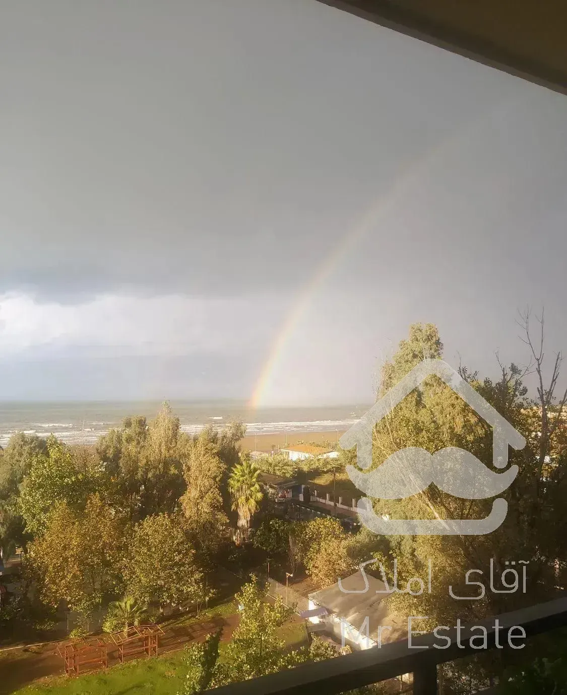 برجی مجلل تاپ135متر3خواب/ویودریا/3تراس/روف/نگهبانی