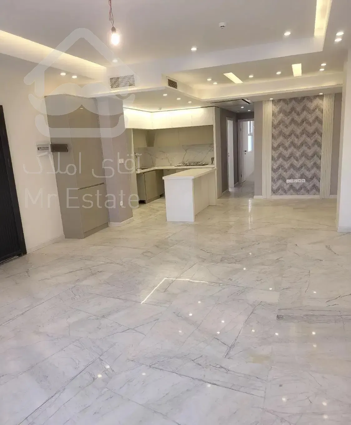 آزادگان ۱۱۰ متر دو خواب نوساز