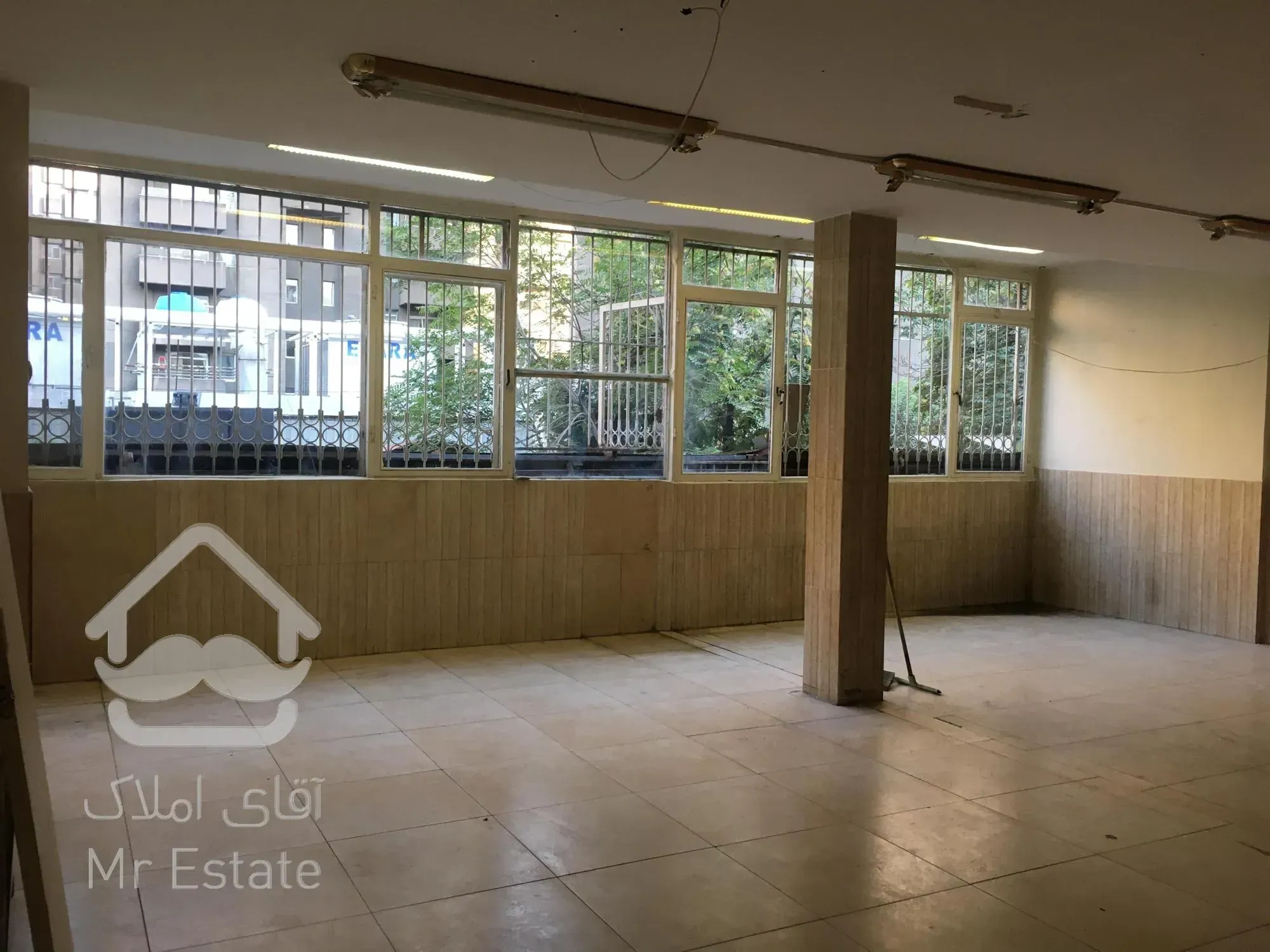 اجاره مسکونی با موقعیت اداری زرتشت شرقی