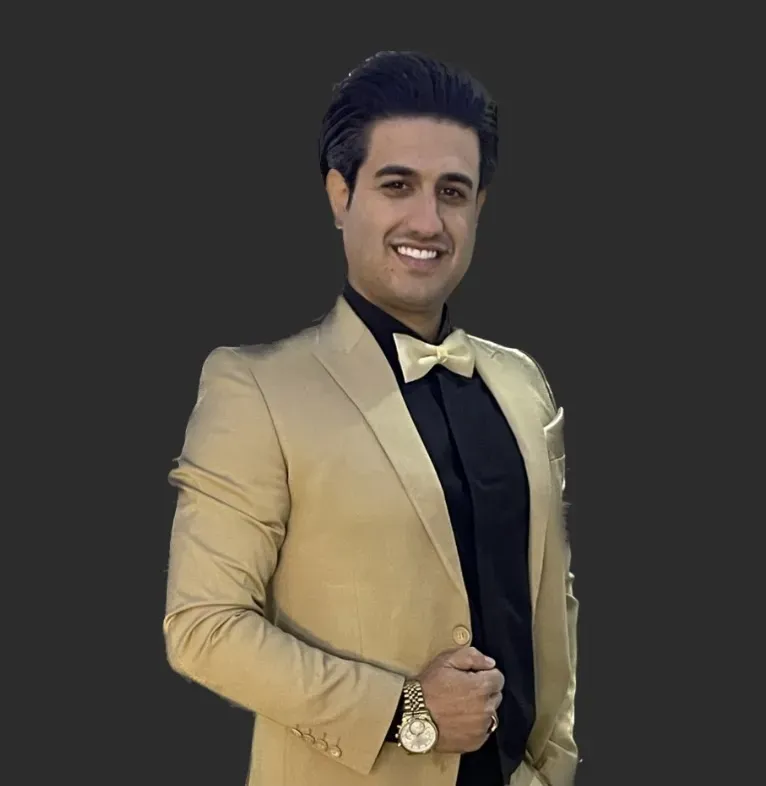 آریا روح زاده