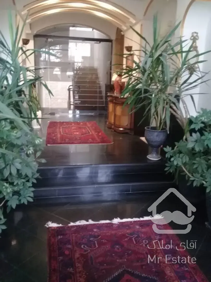 اجاره و رهن آپارتمان زعفرانیه 330  متر لوکس