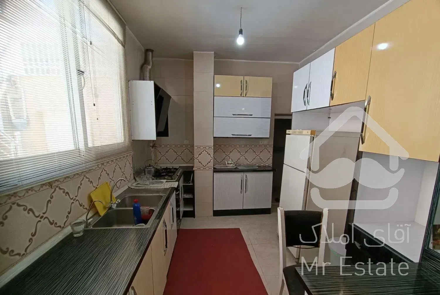 سوییت و خانه چسبیده به میدان نقش جهان