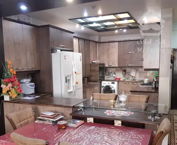 آپارتمان 117 متر گوهردشت خوش نقشه غرق در نور