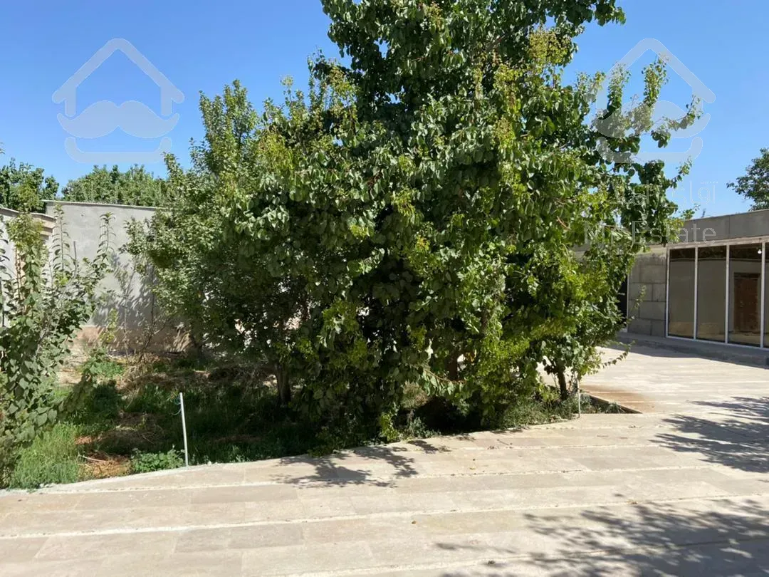 ویلا باغ استخردار 1500 متری شهریار