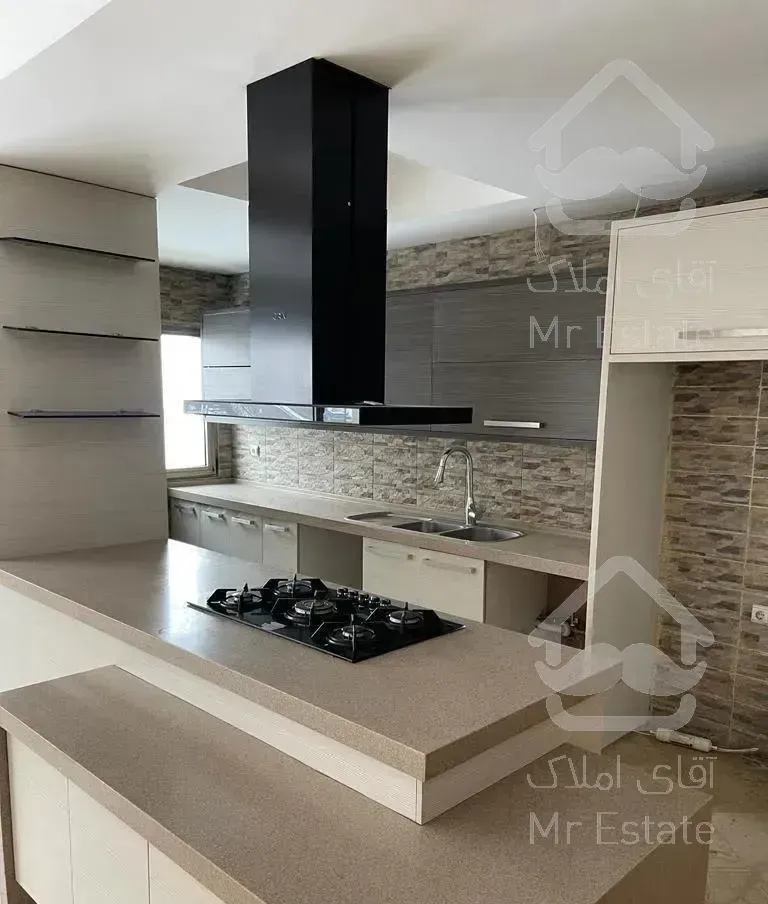 ۲۰۰متر در سعادت آباد