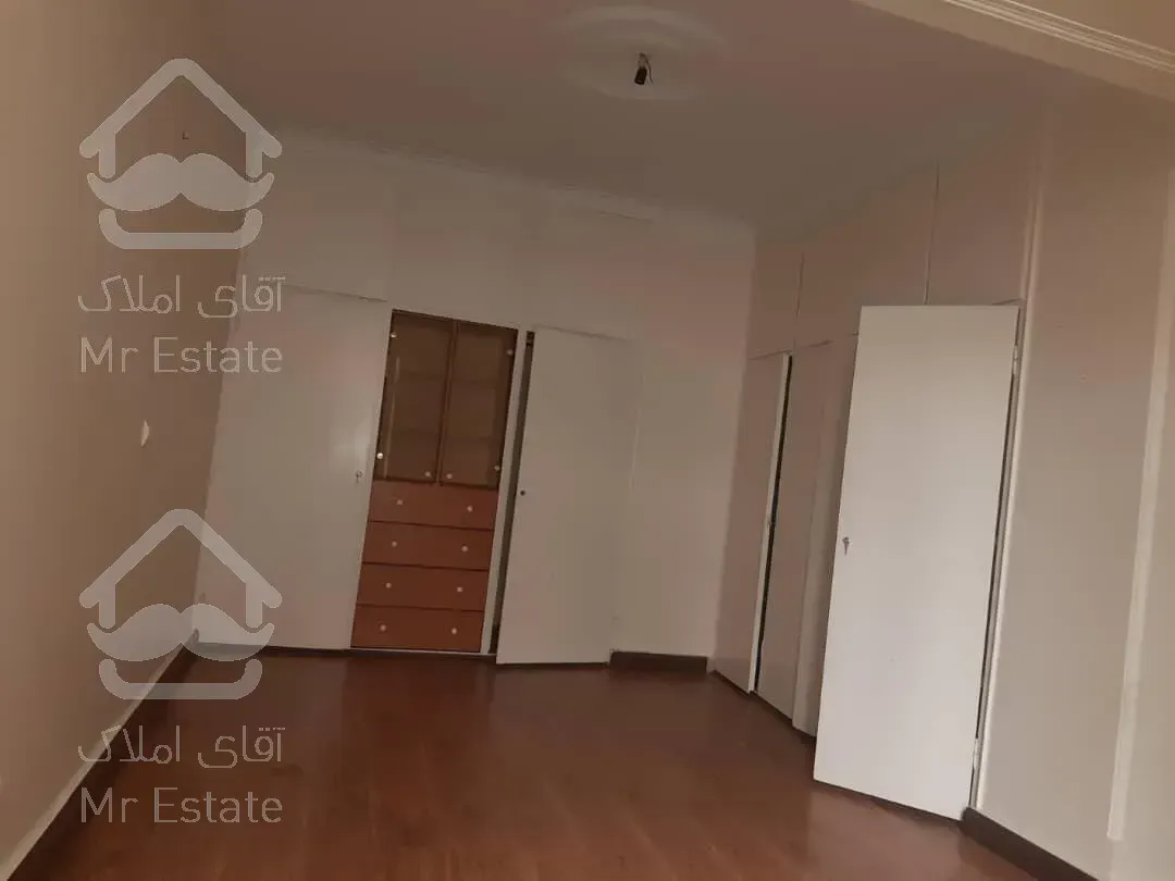 آپارتمان ۱۱۷ متری در ۲۴ متری سعادت آباد