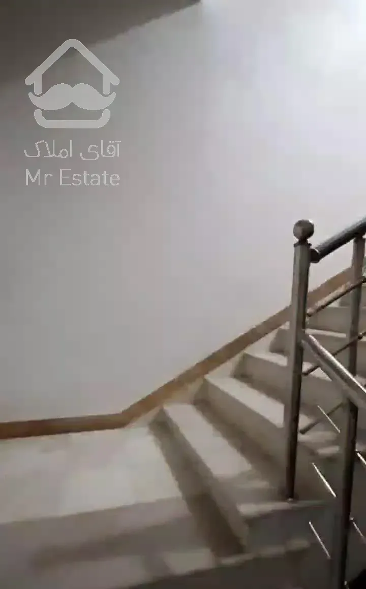 آپارتمان //۹۰// متری ط دوم آسانسور دار