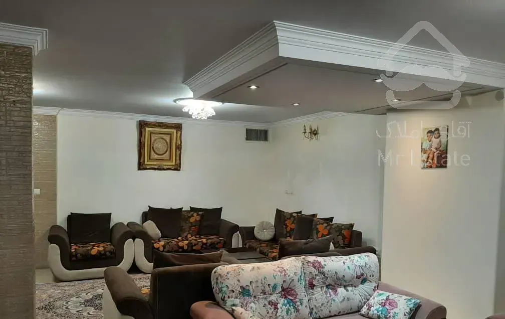 شمال شهرآرا ۱۱۰ متر ۲ خوابه با پارکینگ و انباری