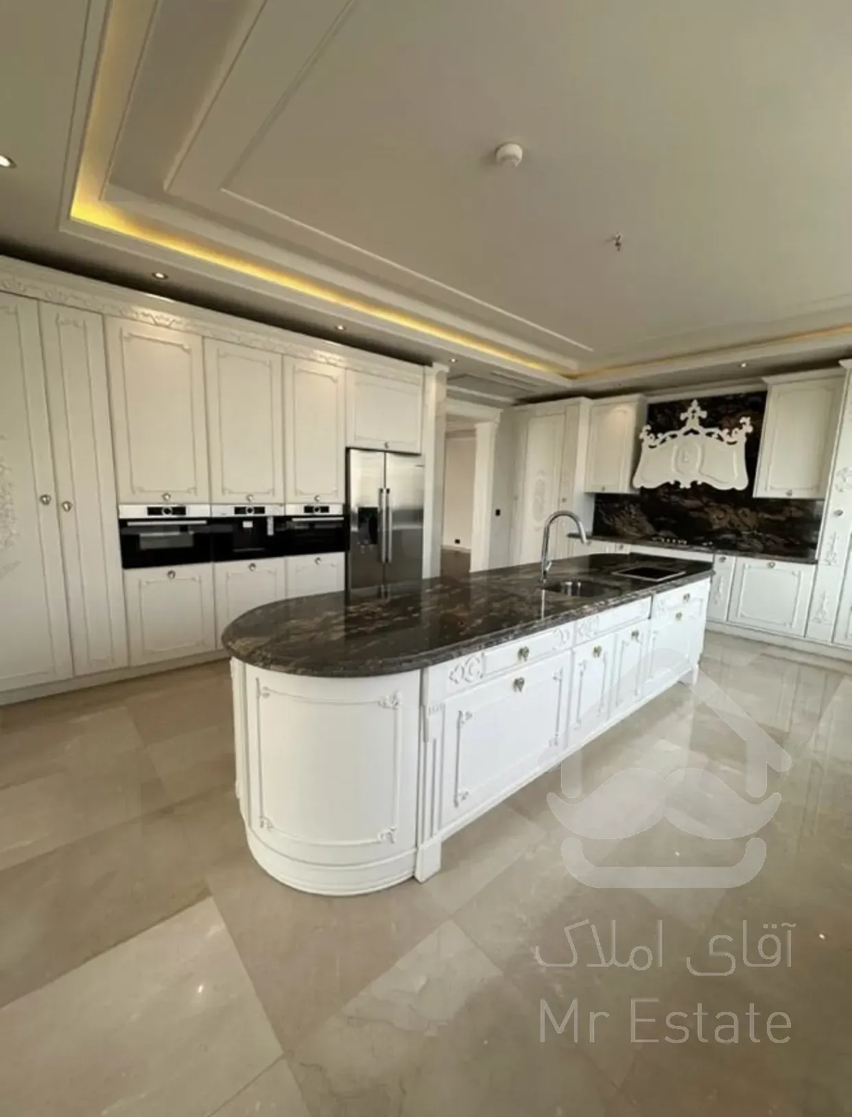 ۲۴۰متر ۳خواب کامرانیه شمالی ویو مشجر تراس قابل چیدمان