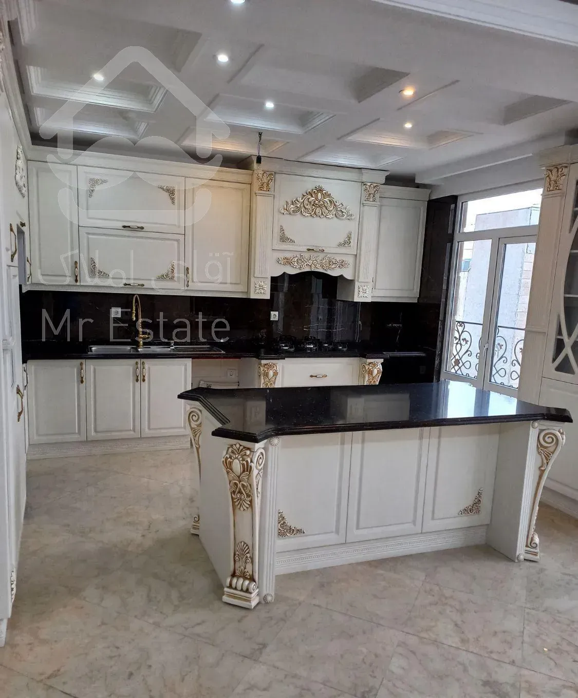 ۱۱۰ متر شمال کاشانی/ بازسازی /سالن پرده خور /بالکن