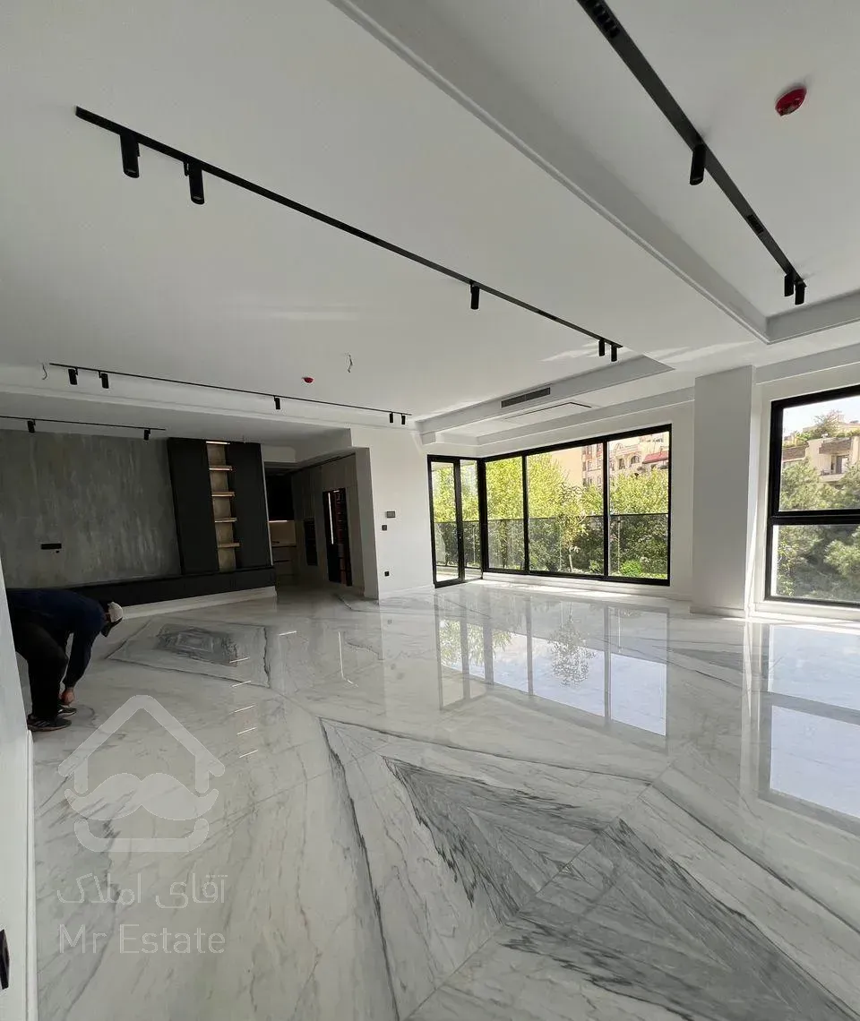 فروش آپارتمان ۱۴۸ متری ۳ خوابه در حکمت