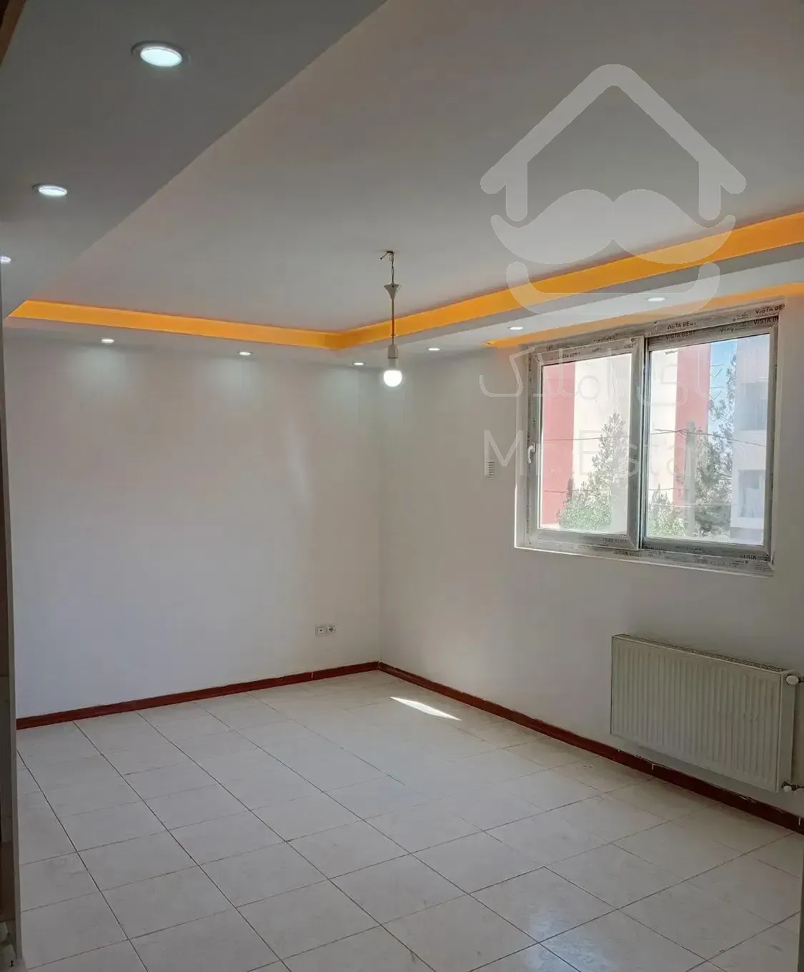 واحد مسکونی/شهرک ابریشم/پارکینگ انباری اختصاصی