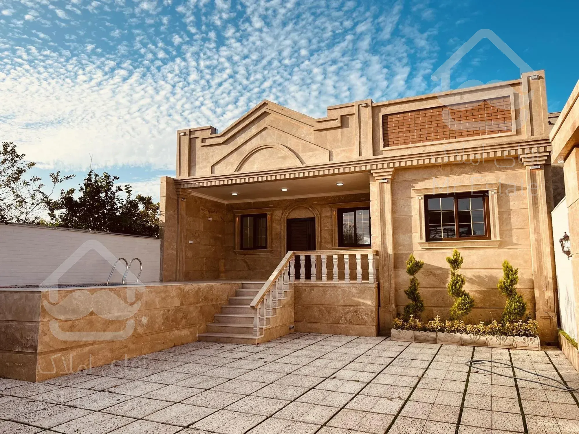 ویلای سوپر لاکچری ۲۸۵ متری زیر قیمت