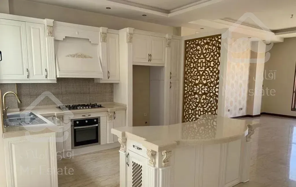 ۱۷۰مترکلیدنخورده،۳خواب،۲پارکینگ، فول ،شیک