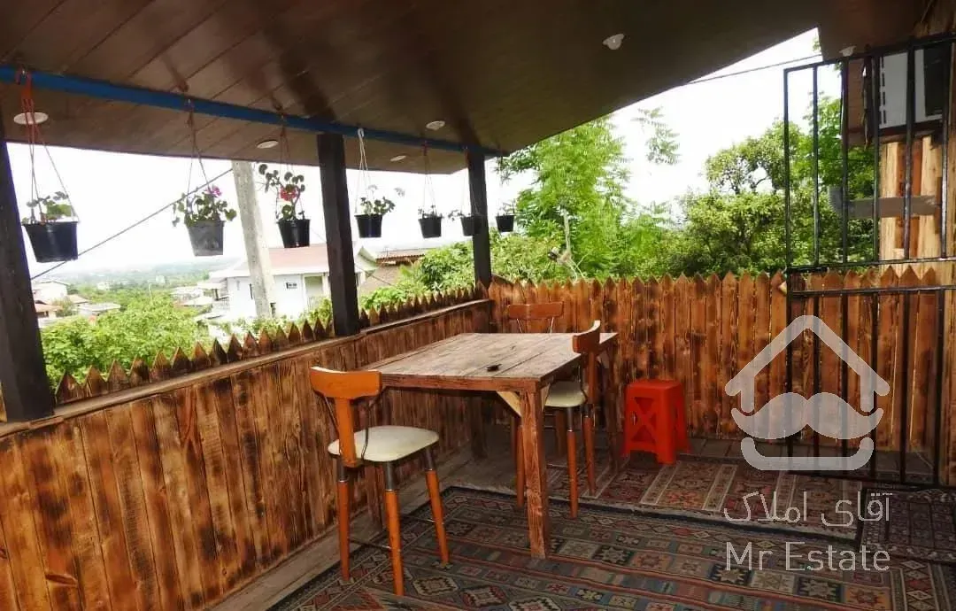 کلبه جنگلی استخردار ویو  جنگل و کوه