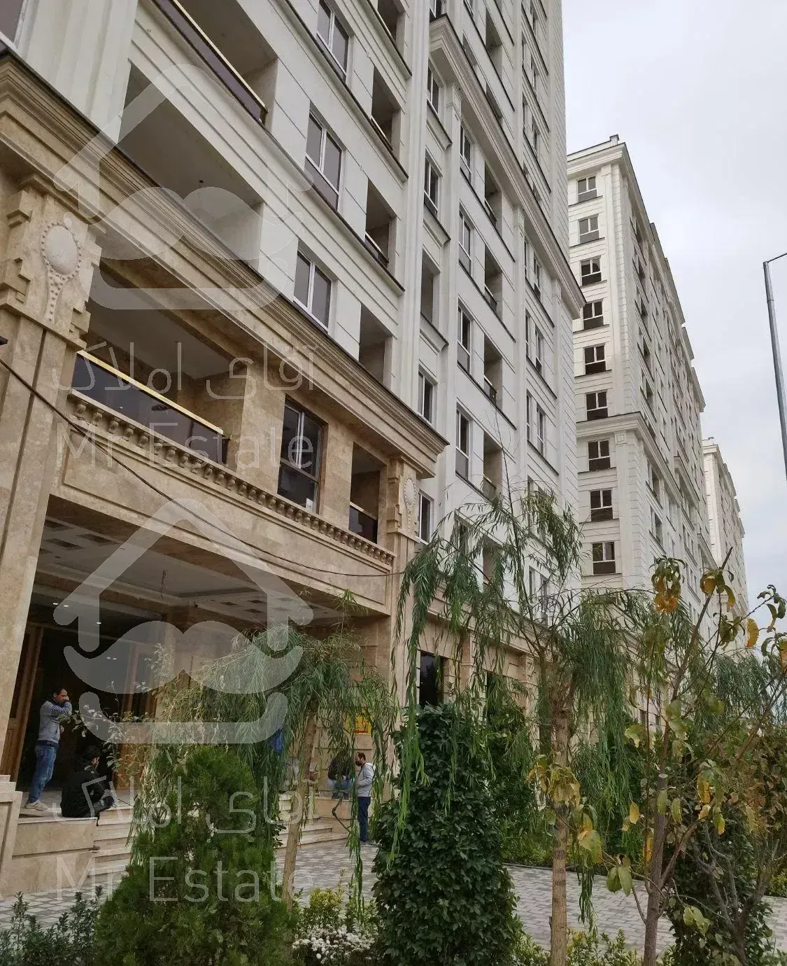 ۱۸۰ متر/ تلفیقی از معماری و هنر/ رونیکا پالاس هروی