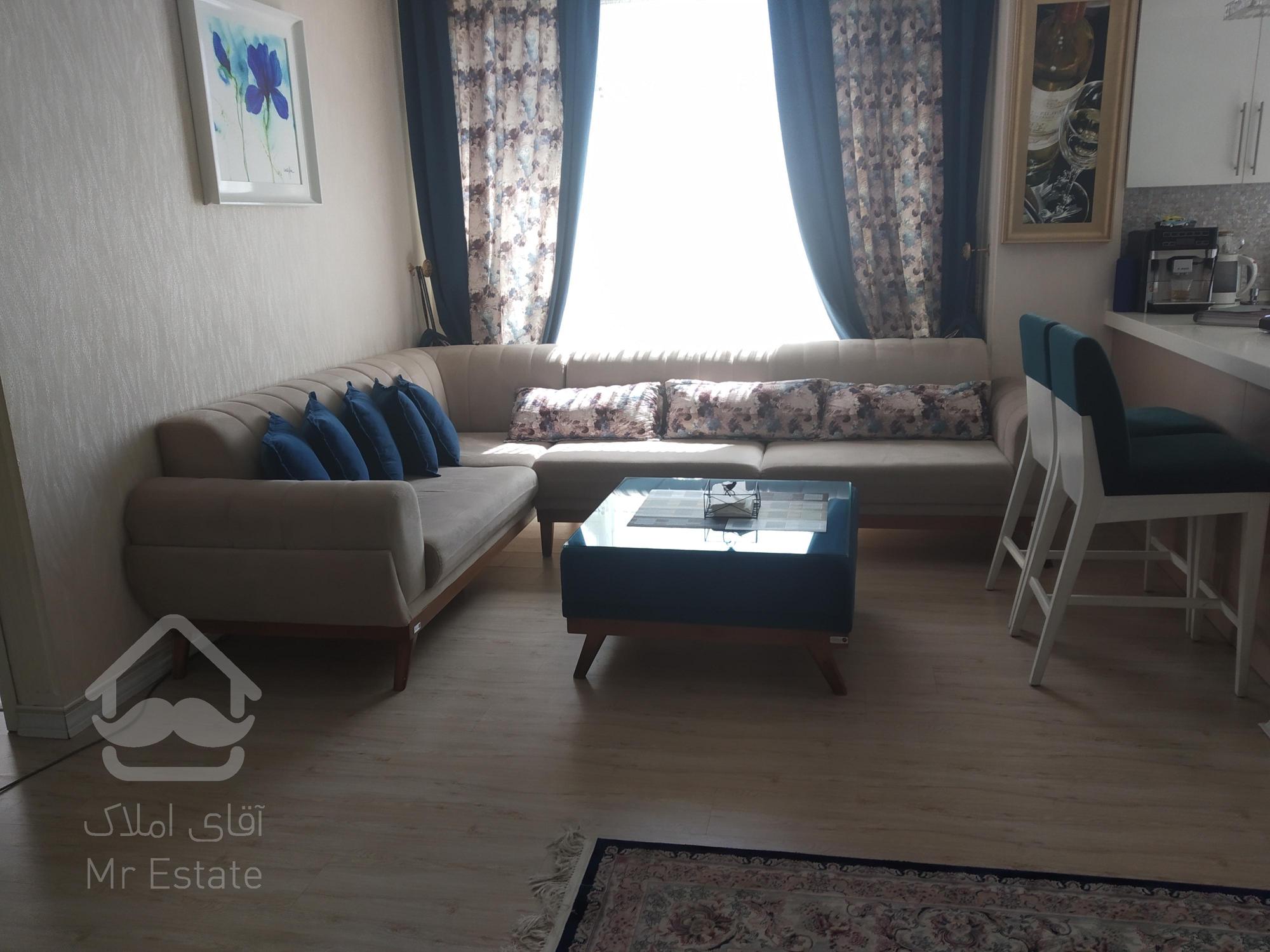 آپارتمان ۶۷متر رو به آفتاب فردوس شرق