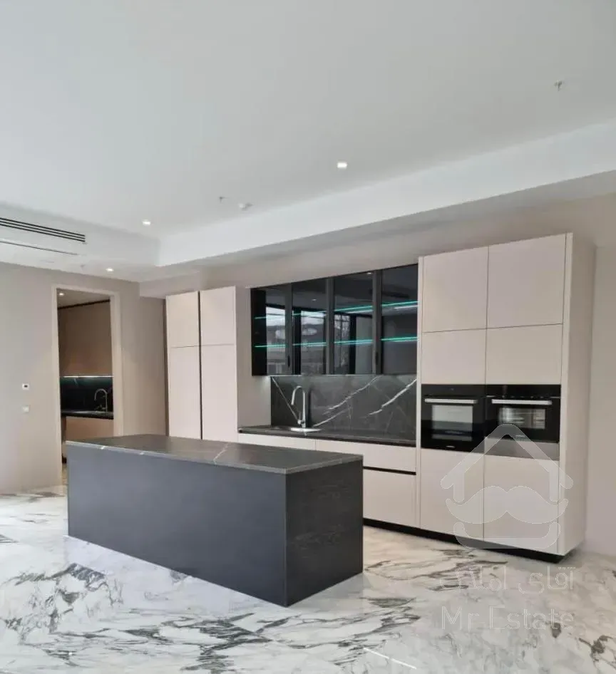 بلوارسجاد/۳۲۰ متر/حامد/ دوجهت نور / بشدت فروشنده