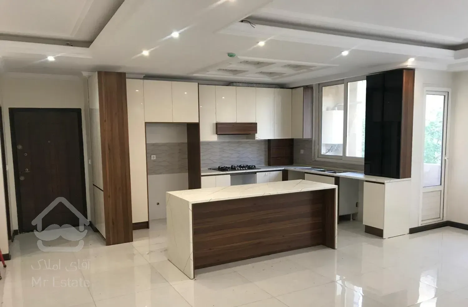 فروش آپارتمان ۱۲۲ متری ۲ خوابه در ایران