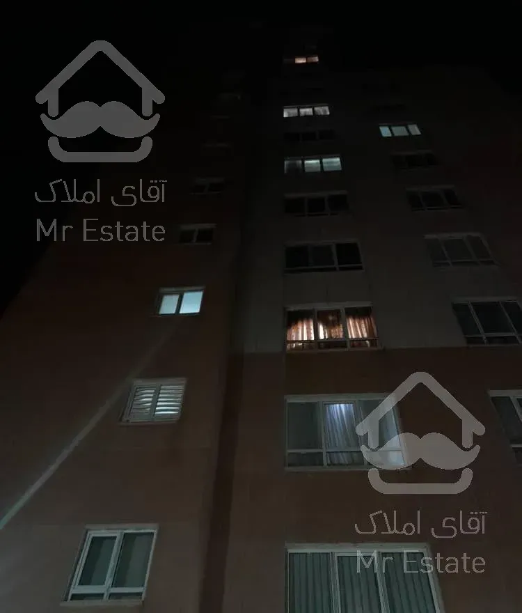 آپارتمان ۹۷ متر و ۲ خوابه میباشد