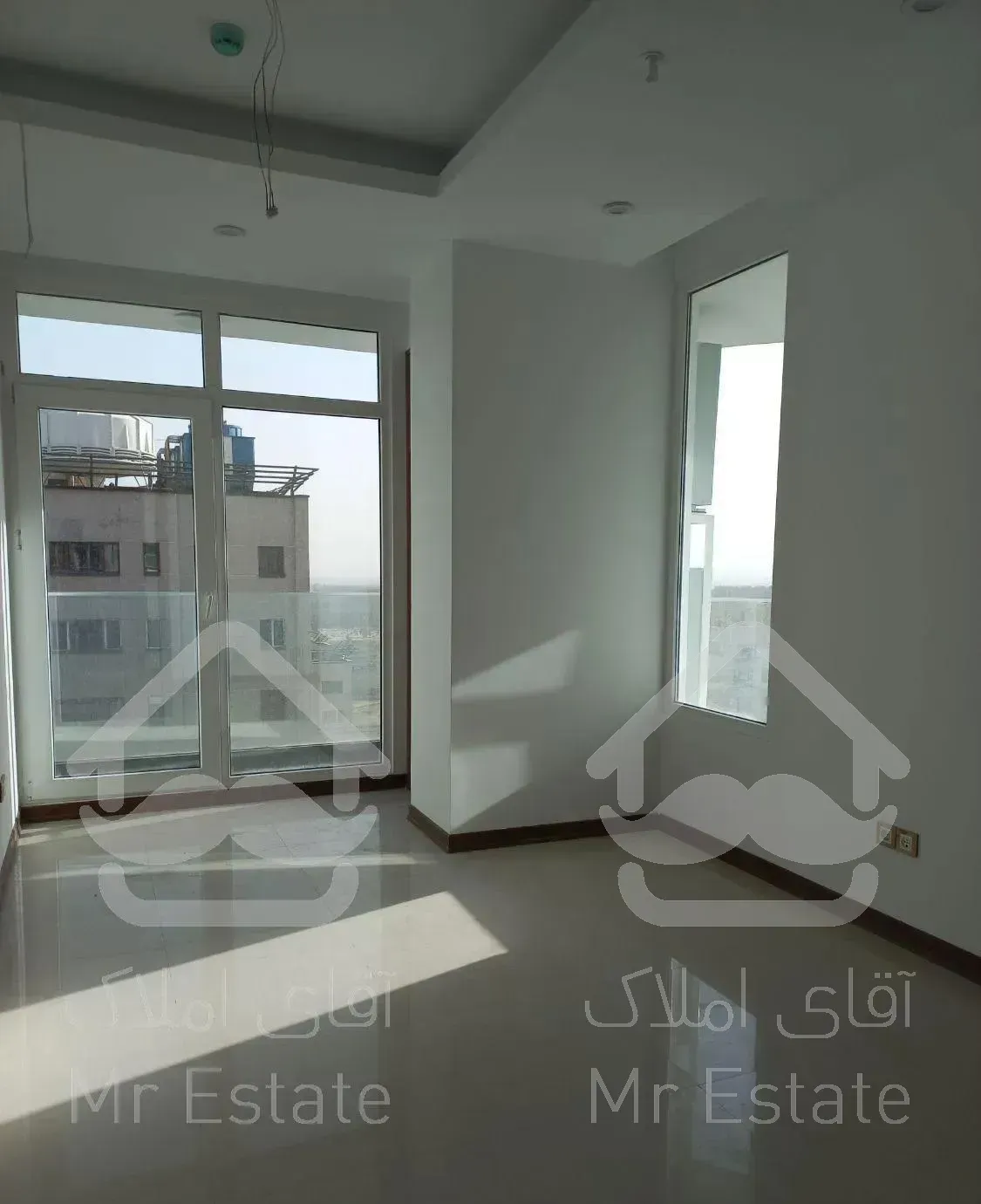 برج مجلل و شیک منطقه/۱۵۸متر/۳خواب