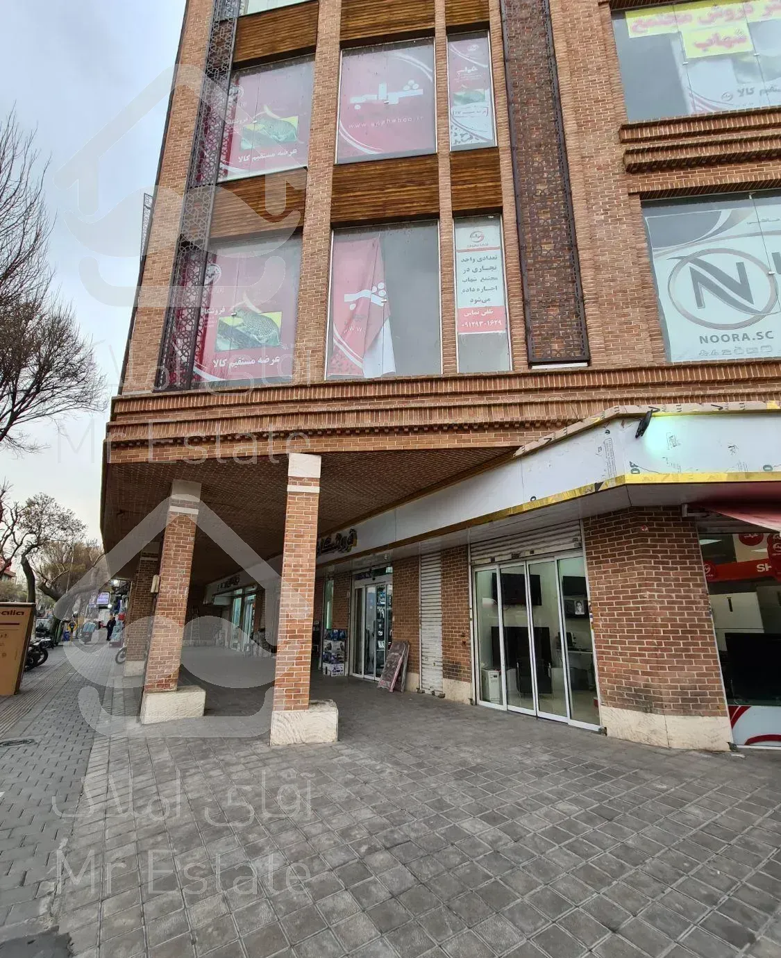 مغازه ۳۶ متری امین حضور