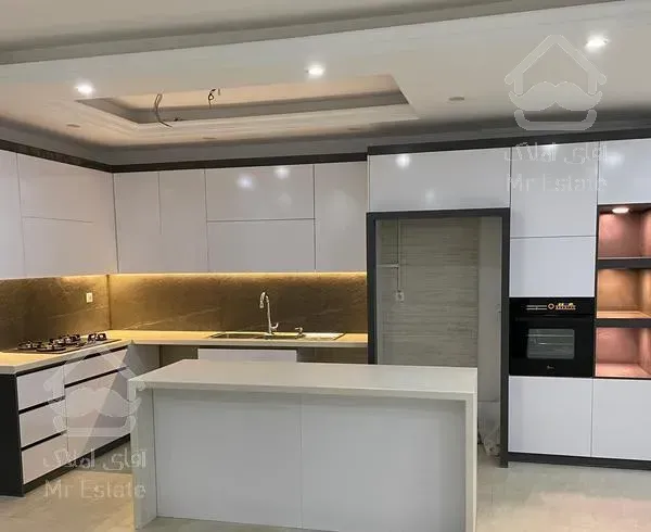 100متر/دو خواب/ کلید نخورده/ژورنالی/گلستان یکم