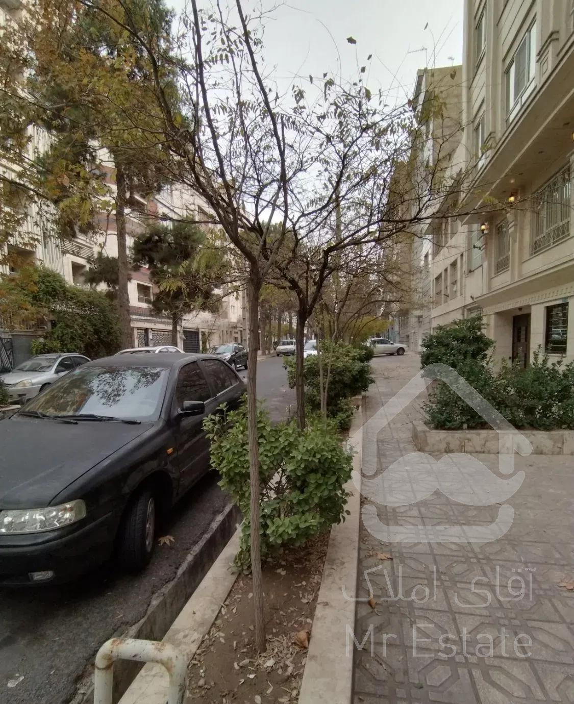 115 متر 3 خواب  با پارکینگ و انباری