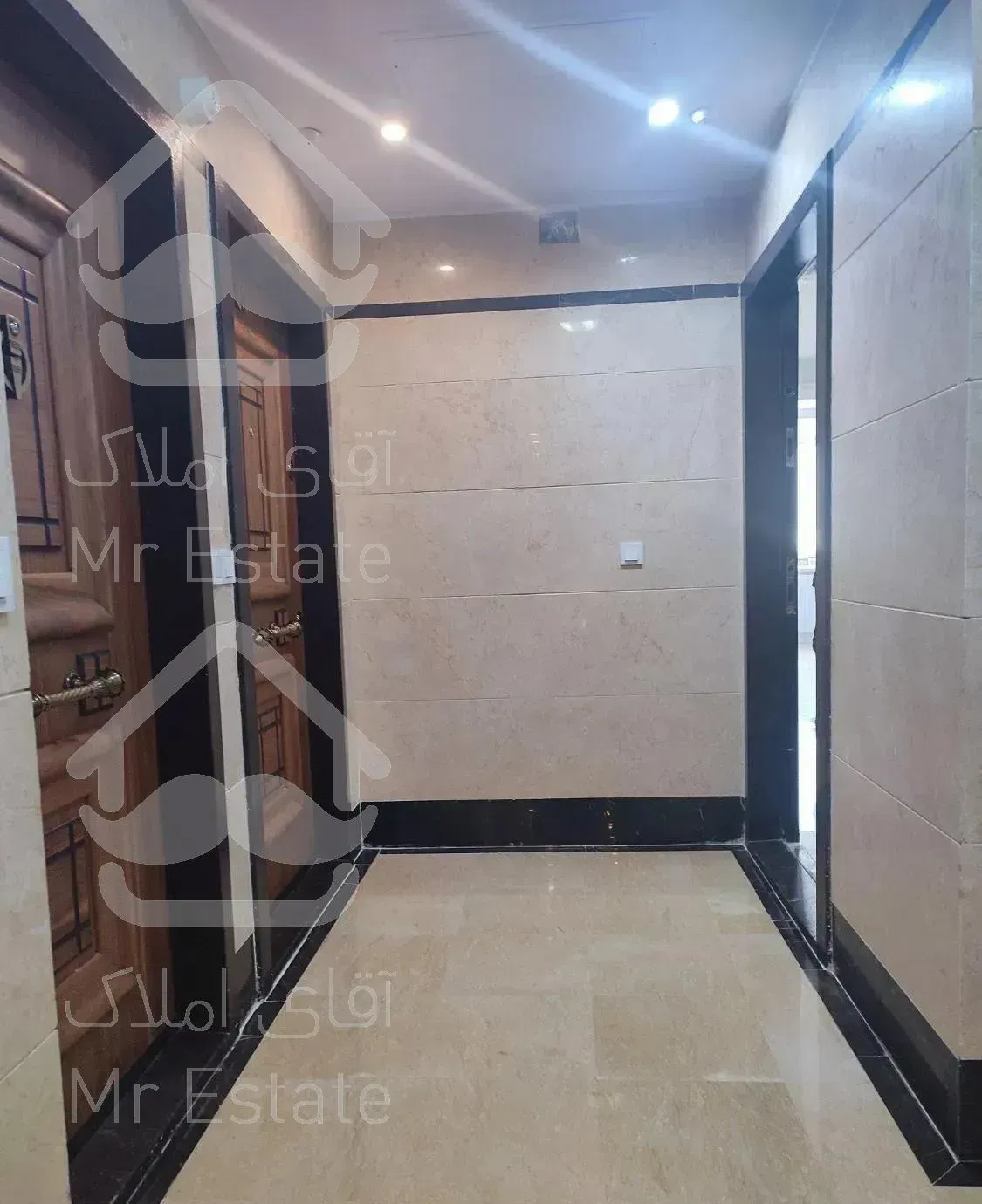 ۱۲۴متری ۳ خوابه غرق نور