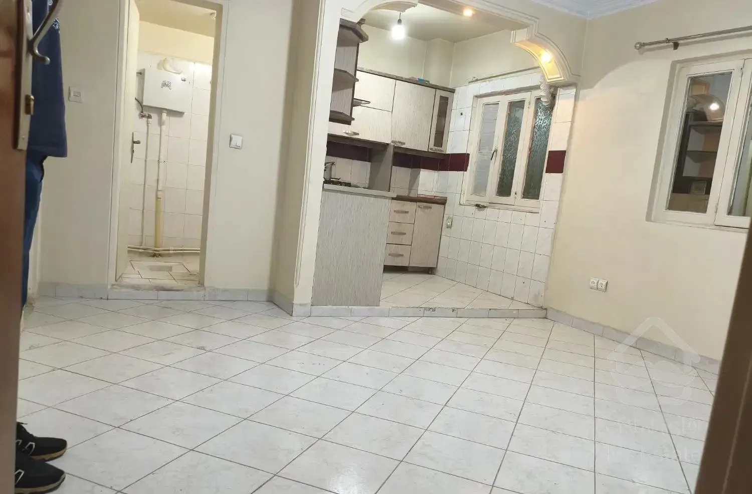 ۴۵ متر طبقه اول.. خ نامجو خ سلمان فارسی