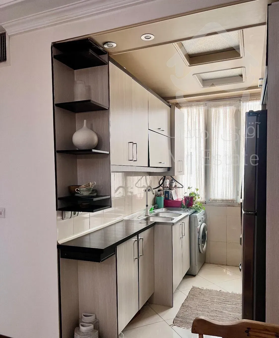 رهن آپارتمان پرستار پیروزی