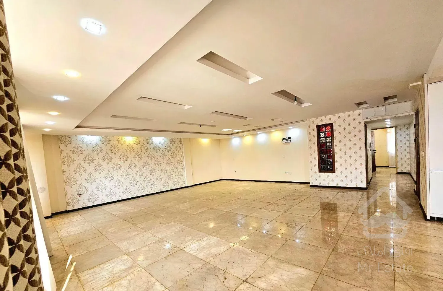 آپارتمان۱۷۵مترتکواحد،زرگری۳خواب،جنوبی،شمالی