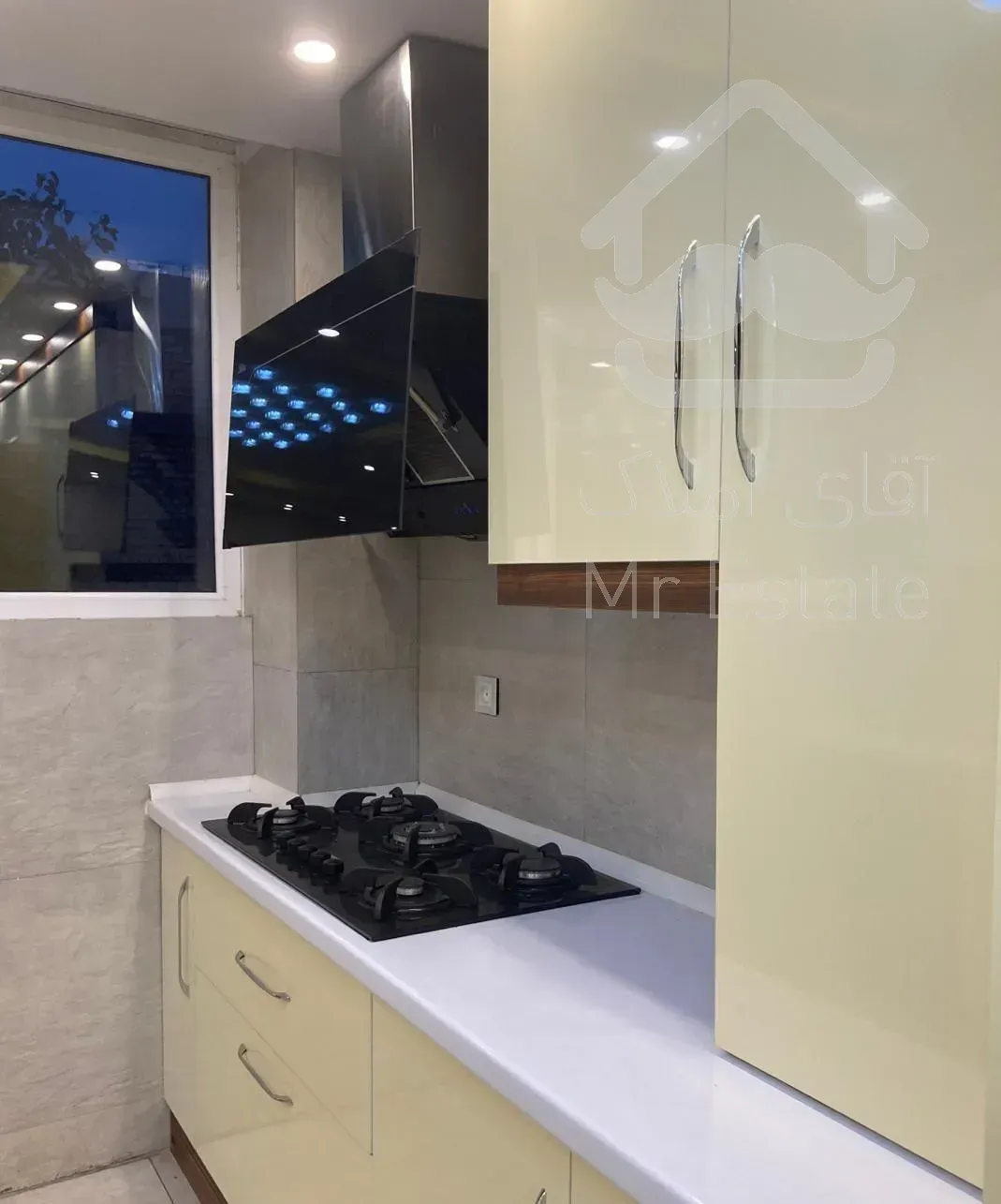 ۸۳ مــتر/ دو خــواب/شیک/بازســازی/نظر غربی