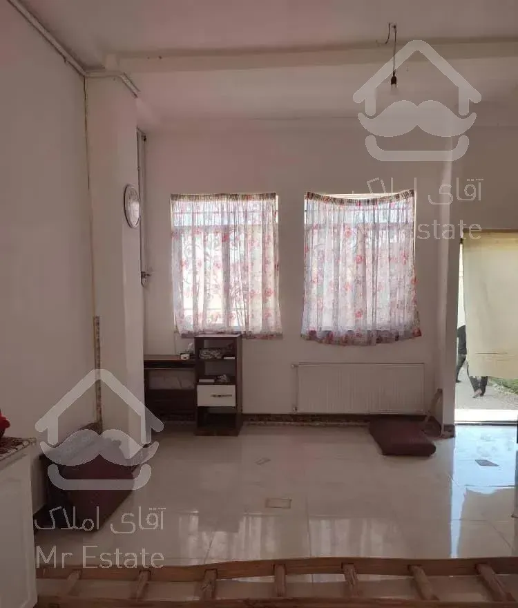 باغچه با ۶۵ متر بنا گیلاوند