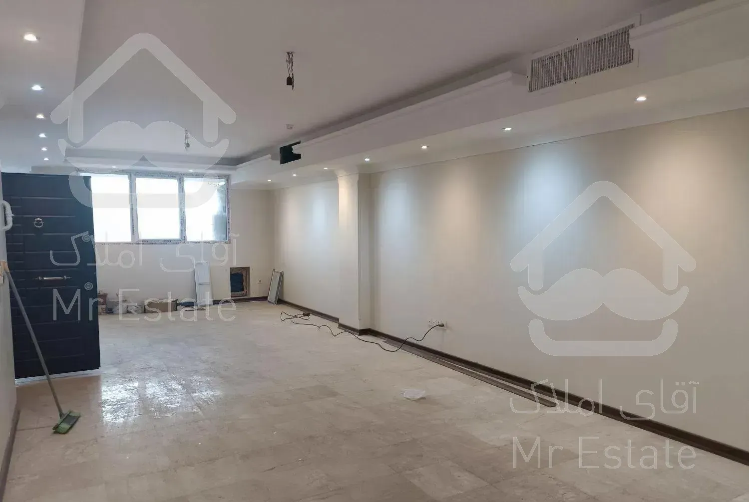 ۱۳۳متر.نوساز.تکواحدی.خ نجات الهی شمالی