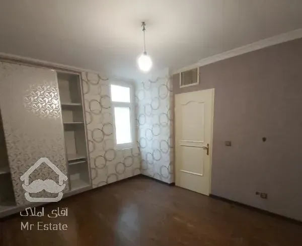 ولنجک ۱۲۷ متر ۲خواب (۱مستر)