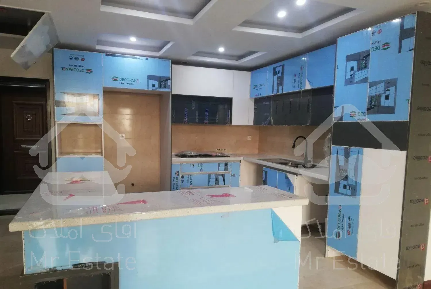 ظفر 120متر نوساز کلید نخورده (دیپلمات نشین)