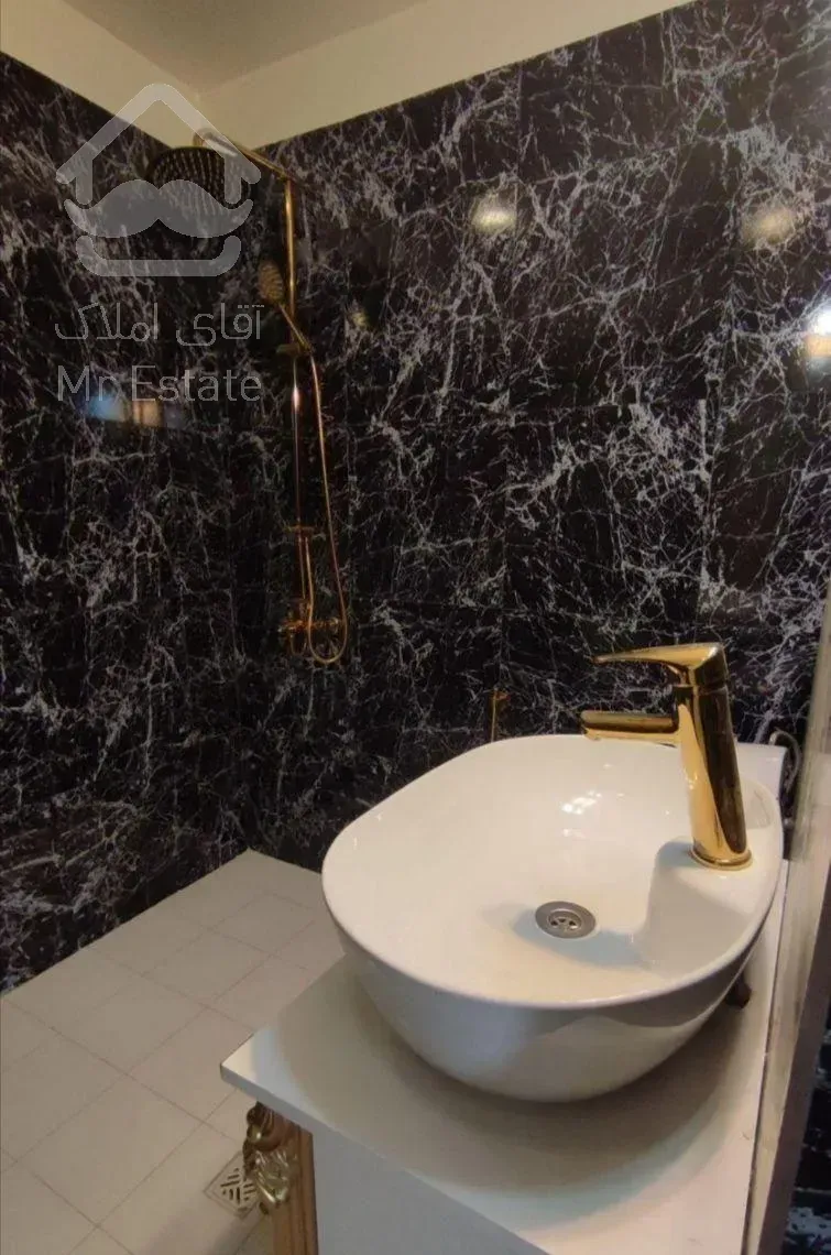 گاندی ۱۴۵مترفول لوکیشن عالی