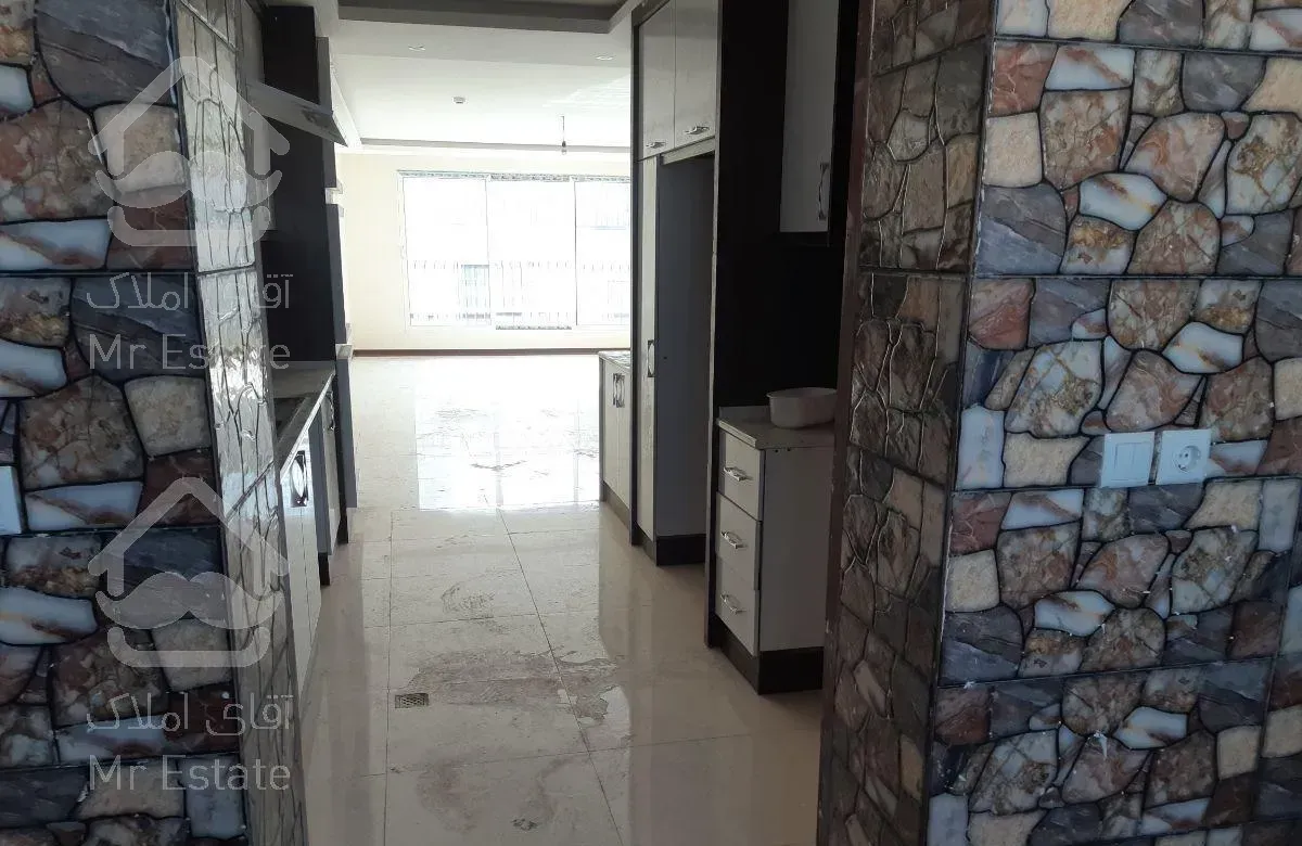 متراژ ۱۱۶ متر .جنوبی. سه اتاق خواب