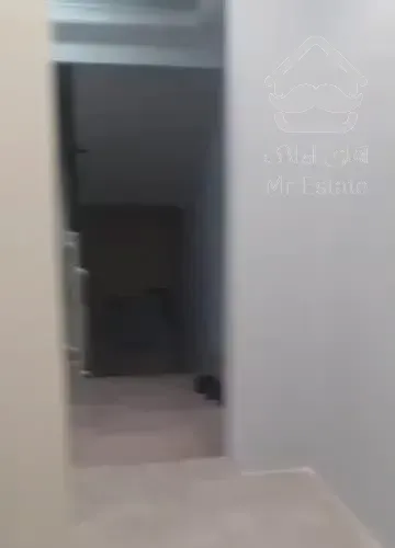 ۱۰۰متر/فول /تمیز و مرتب نورگیر