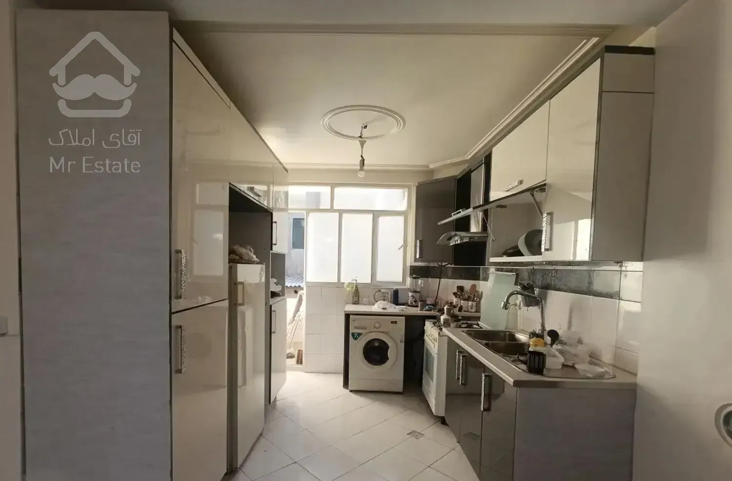 ۵۰ متری/ پرستار خوش نقشه / به قیمت رسیده