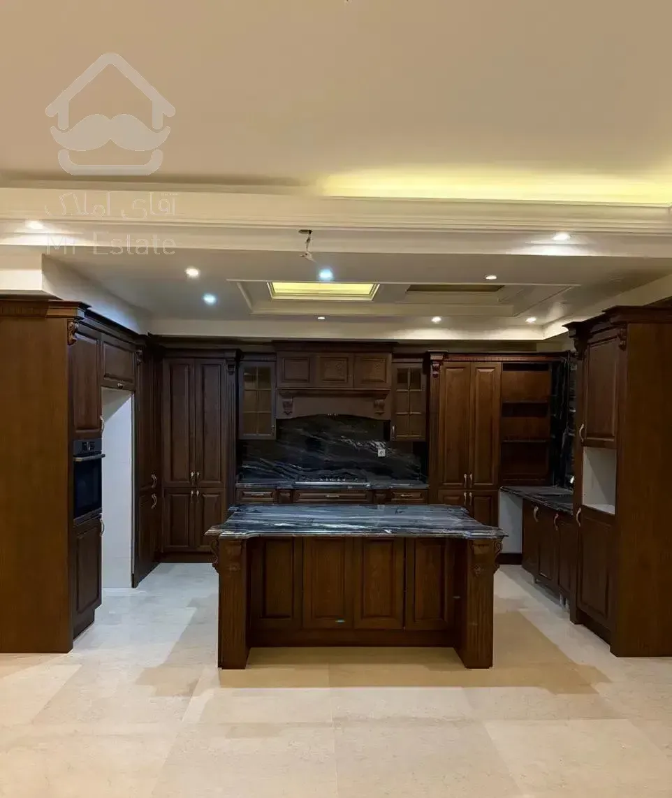 ۲۰۶ متر برمیدان ۵۴