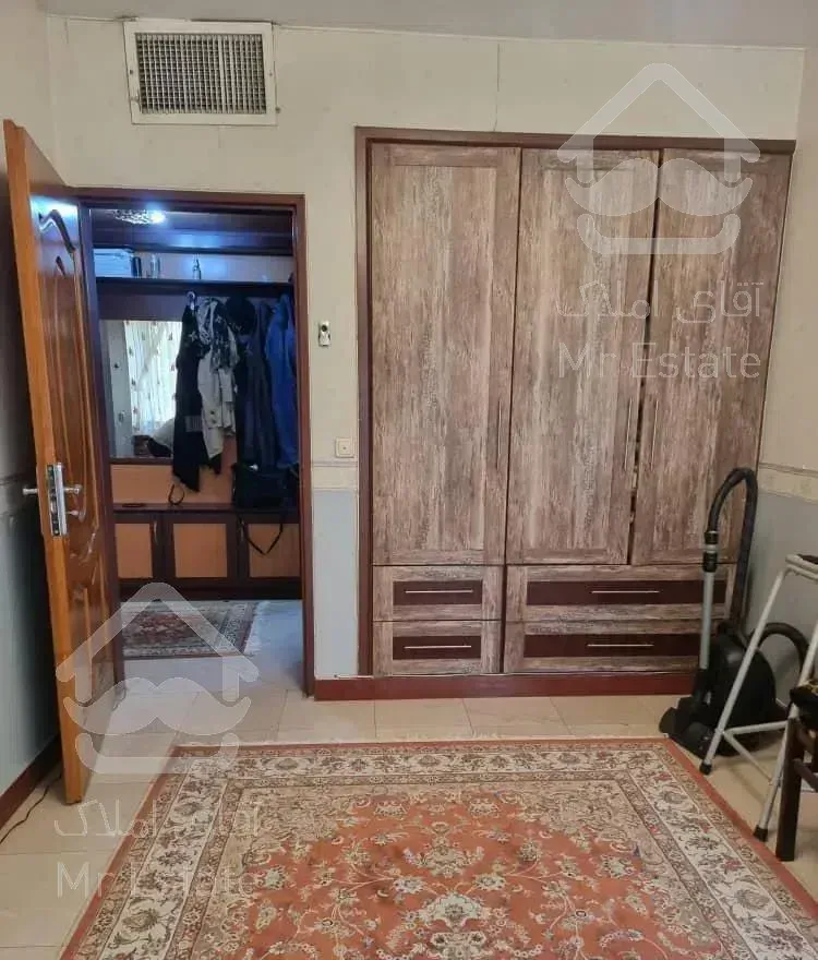 آپارتمان ۲۱۰تری،میدان ولیعصر زرتشت شرقی