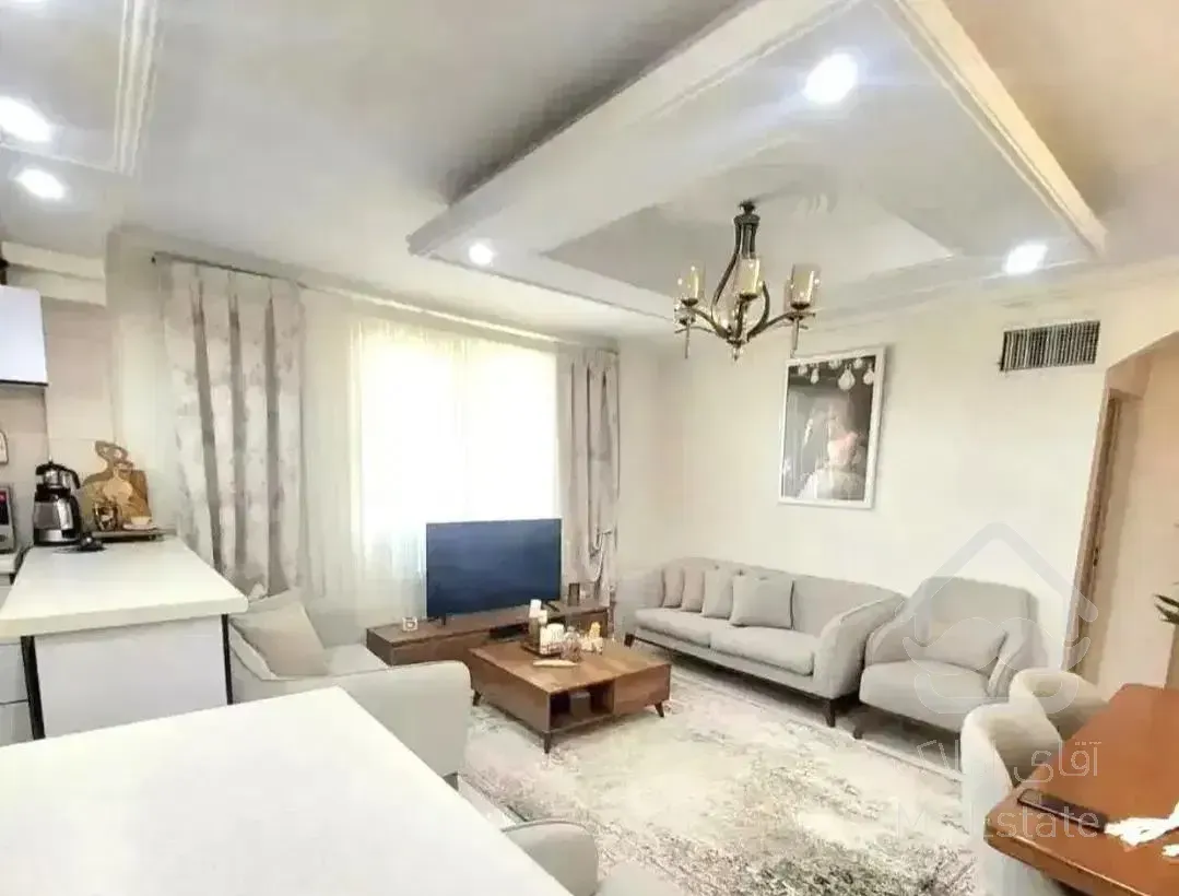 ۶۴متر سندار ۹۶۰ میلیون وام روی سند هست یکساله