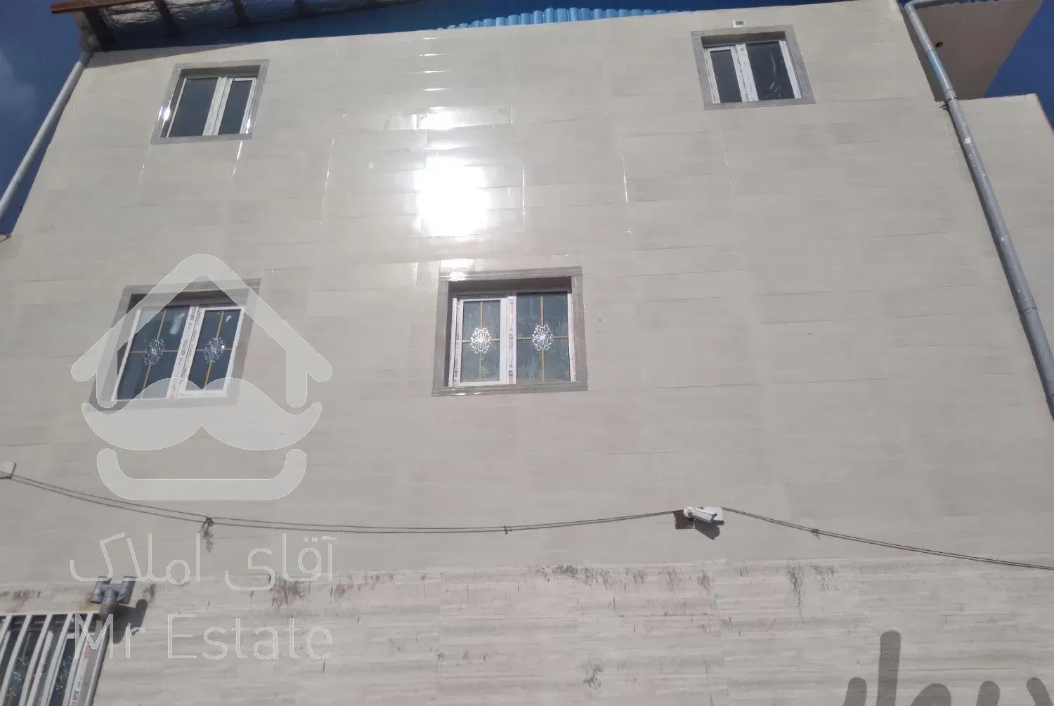 اوستا بنا سرامیک کار سیمان کار دیوارچین همه کاره